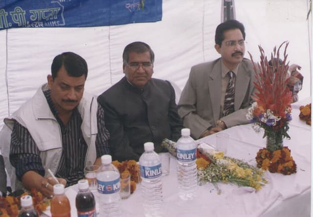 Dr. Lakhotia with Dr. Rajiv Pratap Rudy in a free Eye Camp..jpg