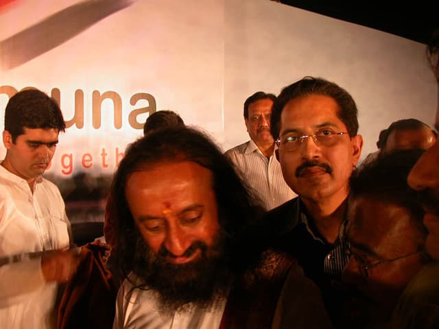 Dr.Lakhotia withshri Ravi Shankarji as guest of honour.jpg