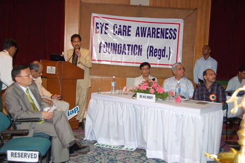 Dr.Sharad-Lakhotia,-President-Eye-Care-Awareness-Foundation-at-an-Award-function-at-IHC-2008.jpg